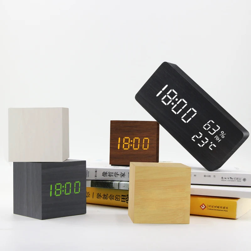 Electronic Desktop Clocks