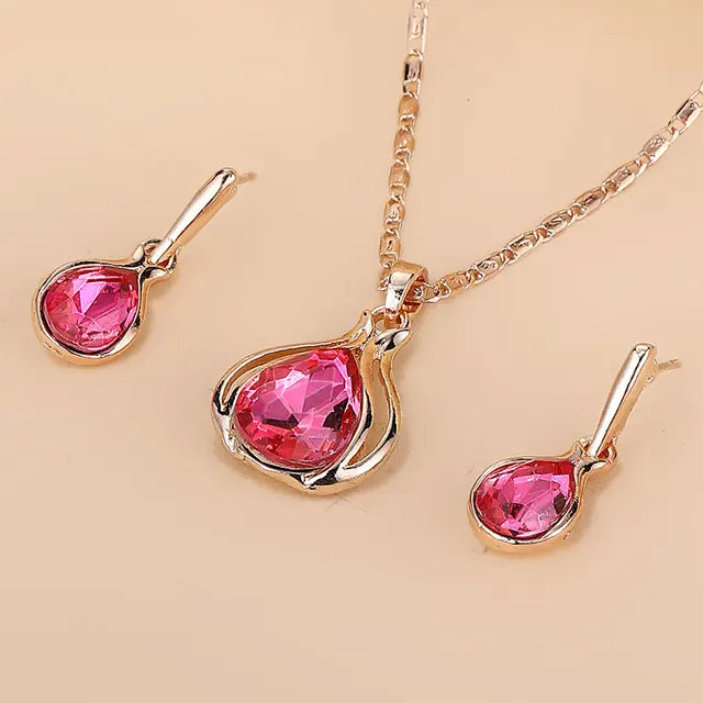 Water Drop Shape Pendant Necklace